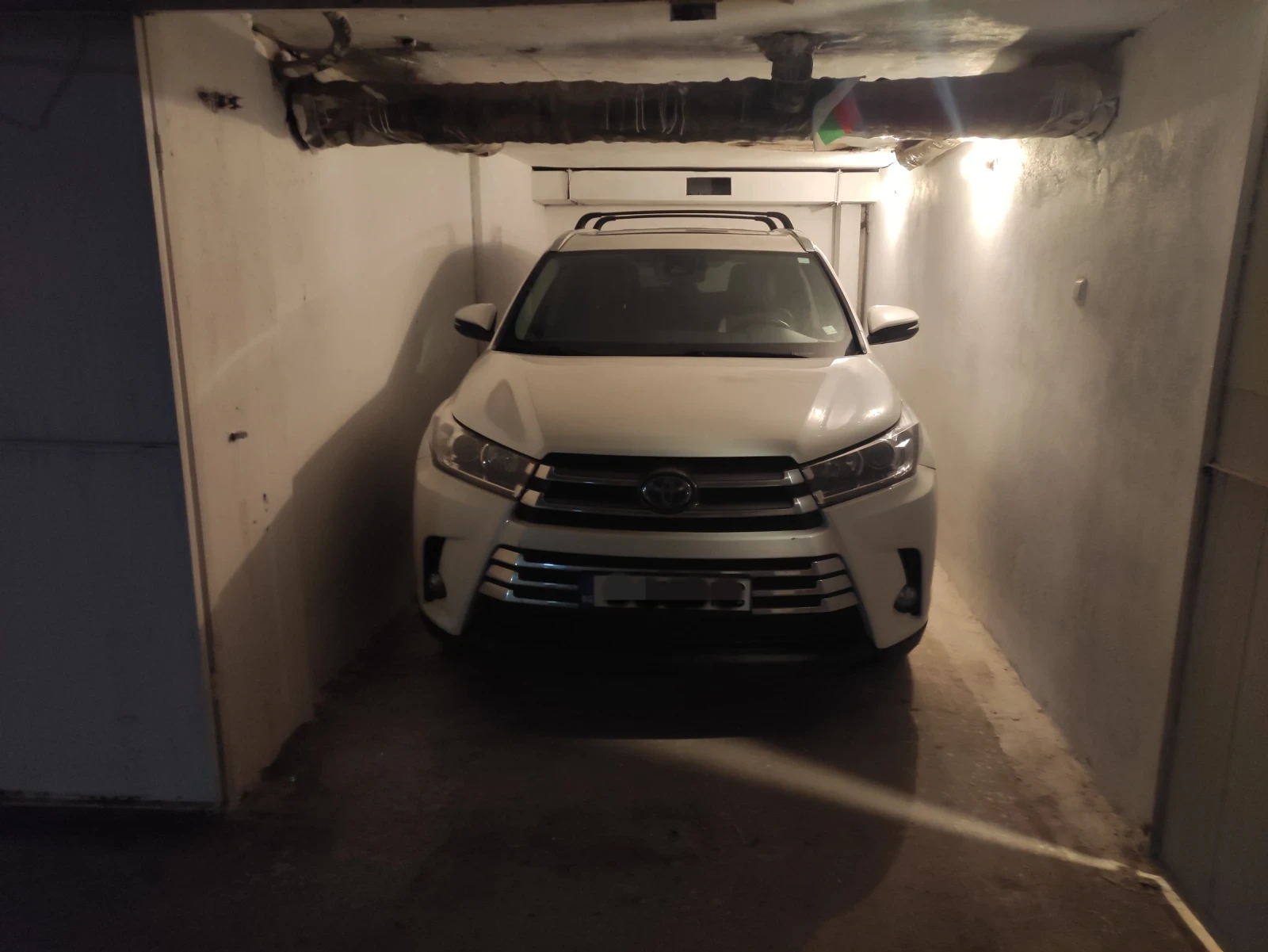 Toyota Highlander XLE 3.5 HYBRID HEV 7+ 1, снимка 17 - Автомобили и джипове - 53945744