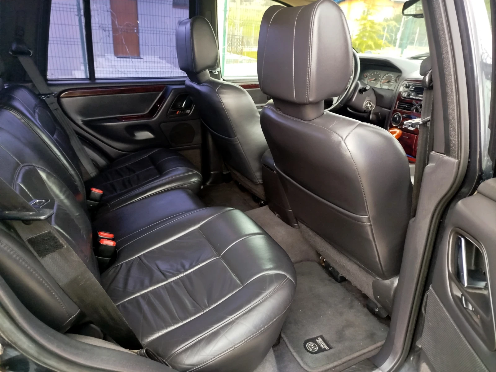 Jeep Grand cherokee, снимка 11 - Автомобили и джипове - 54446562