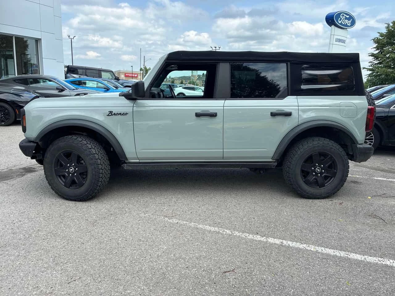 Ford Bronco * 4 Door 4x4 * АВТОКРЕДИТ * ПРЕДСТАВИТЕЛСТВО, снимка 3 - Автомобили и джипове - 54970819