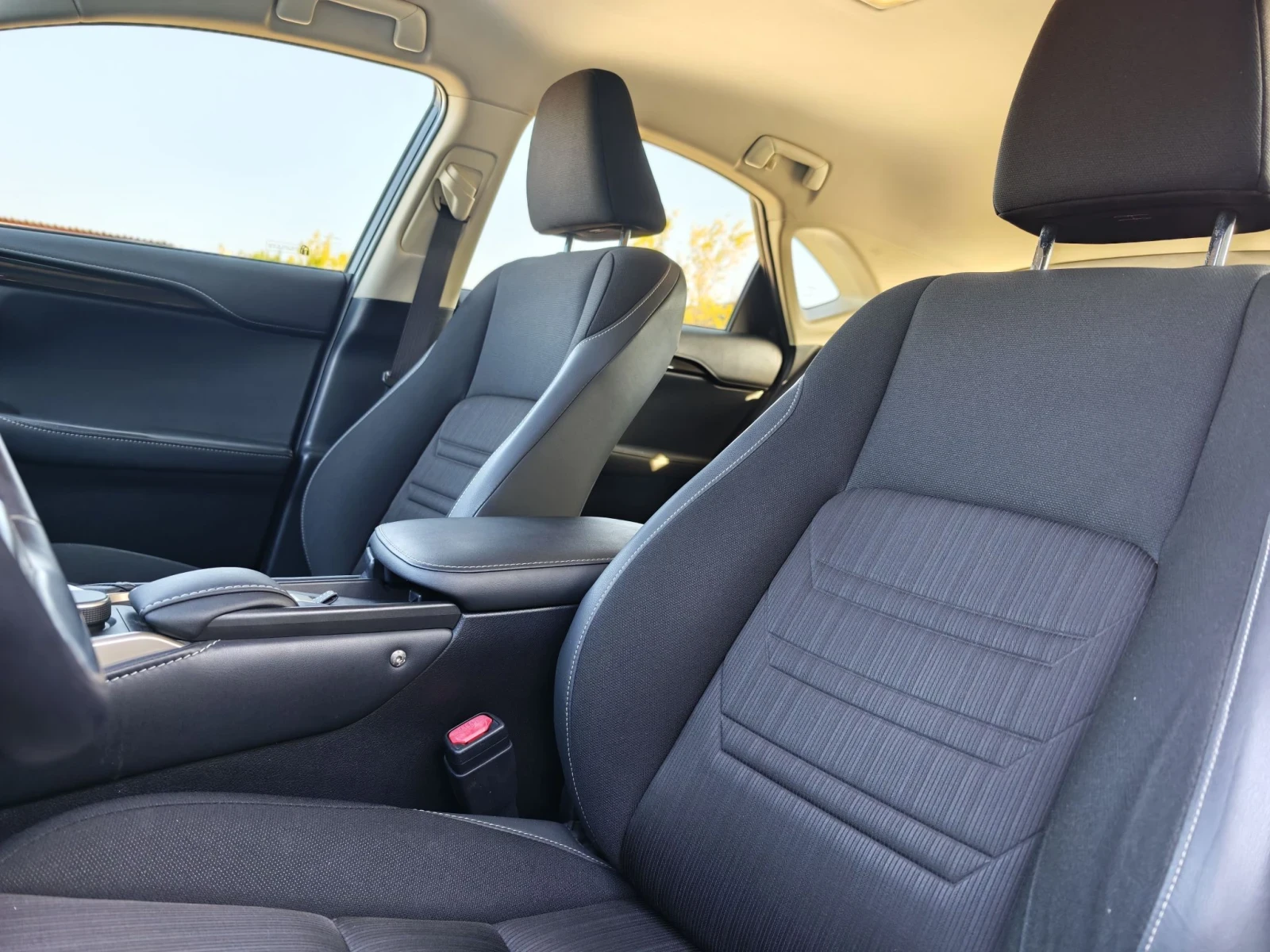 Lexus NX 300h 2.5HAYBRID.126хил.кмПЪЛНА СЕРВИЗНА ИСТОРИЯ В LEHUS, снимка 17 - Автомобили и джипове - 55649686
