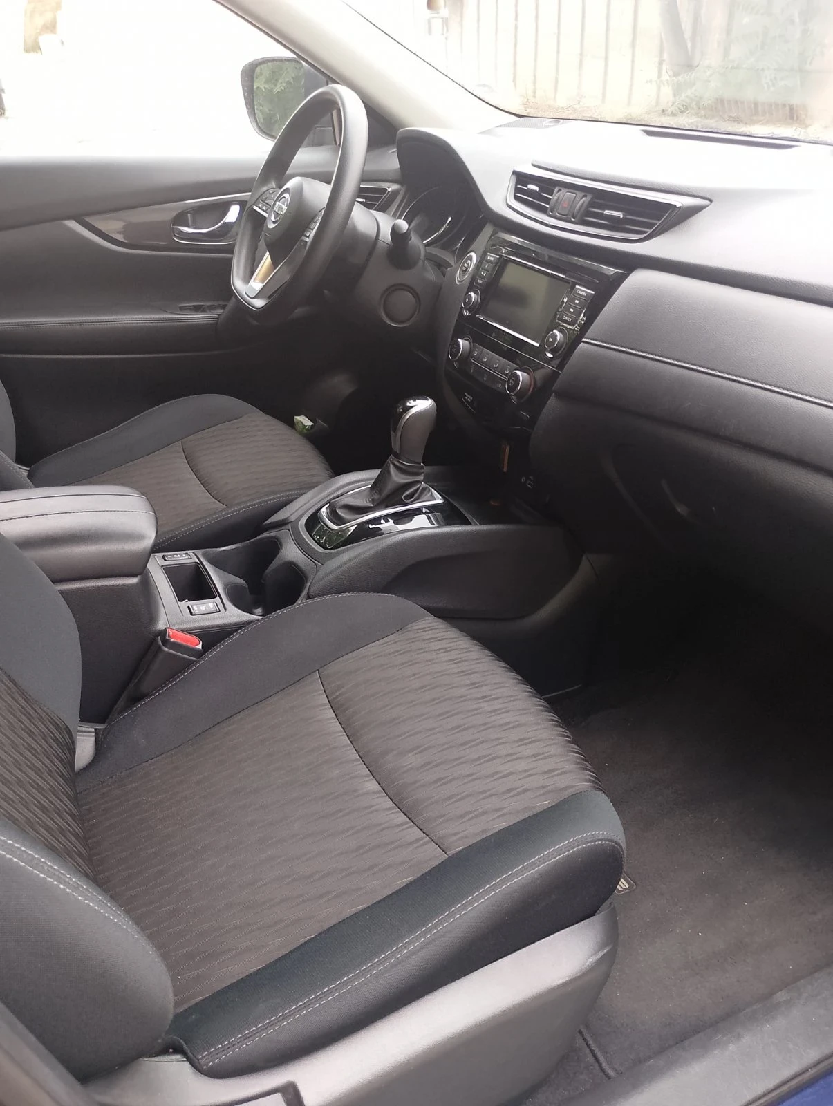 Nissan Rogue, снимка 9 - Автомобили и джипове - 55890566