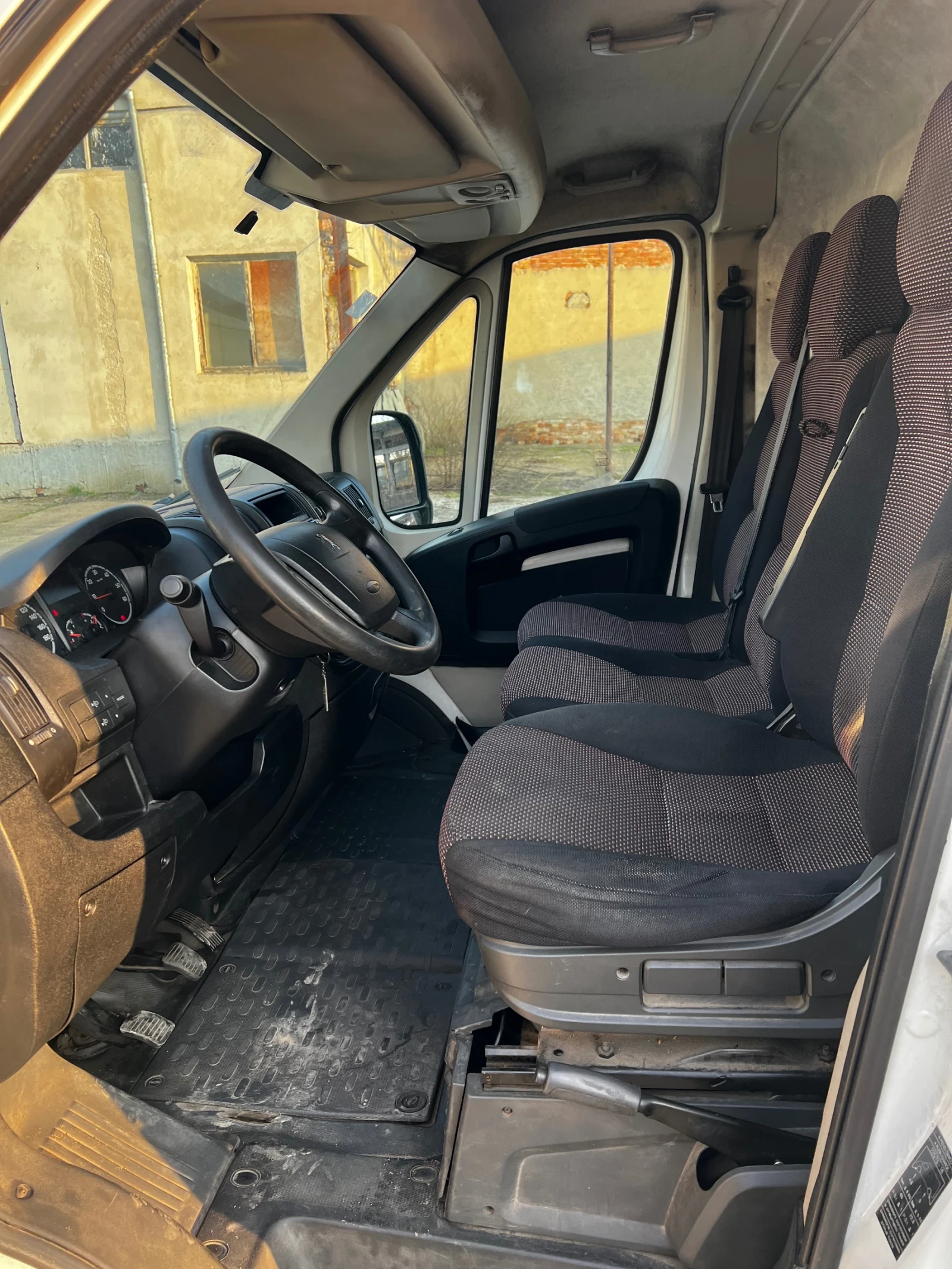 Peugeot Boxer 2.2HDI - изображение 8