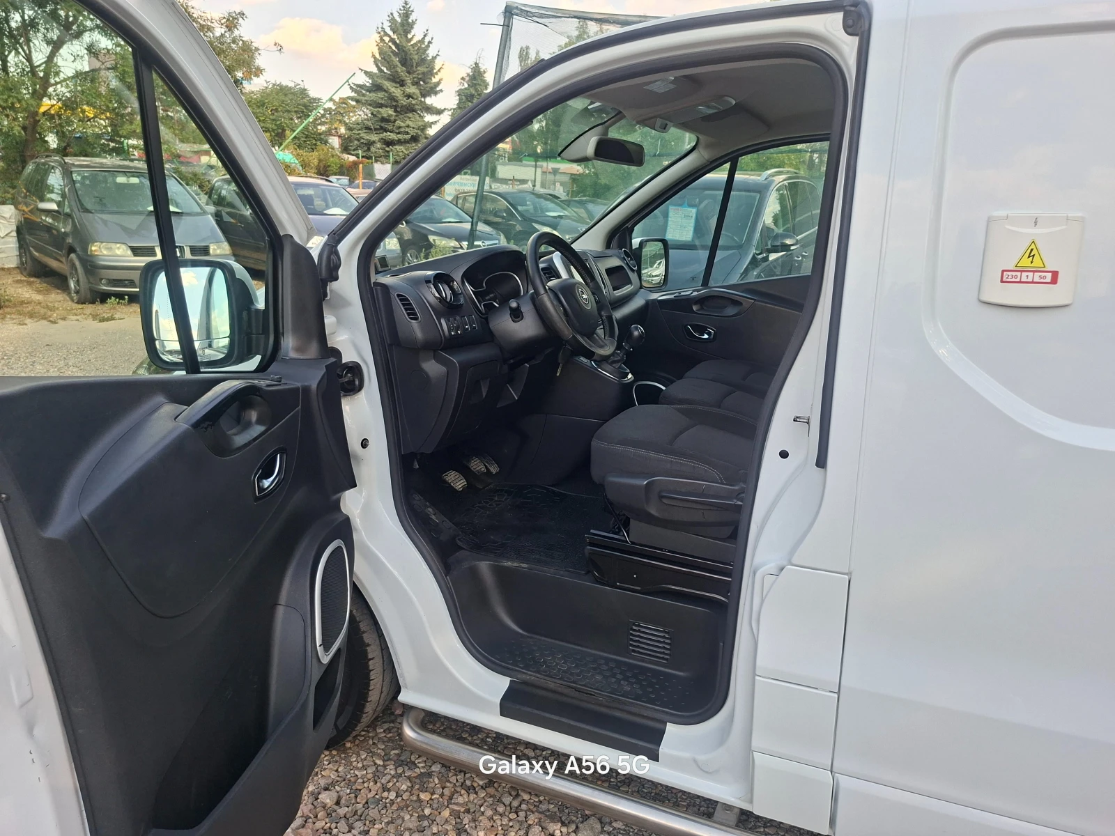 Opel Vivaro ХЛАДИЛЕН   0 , снимка 5 - Бусове и автобуси - 55840910