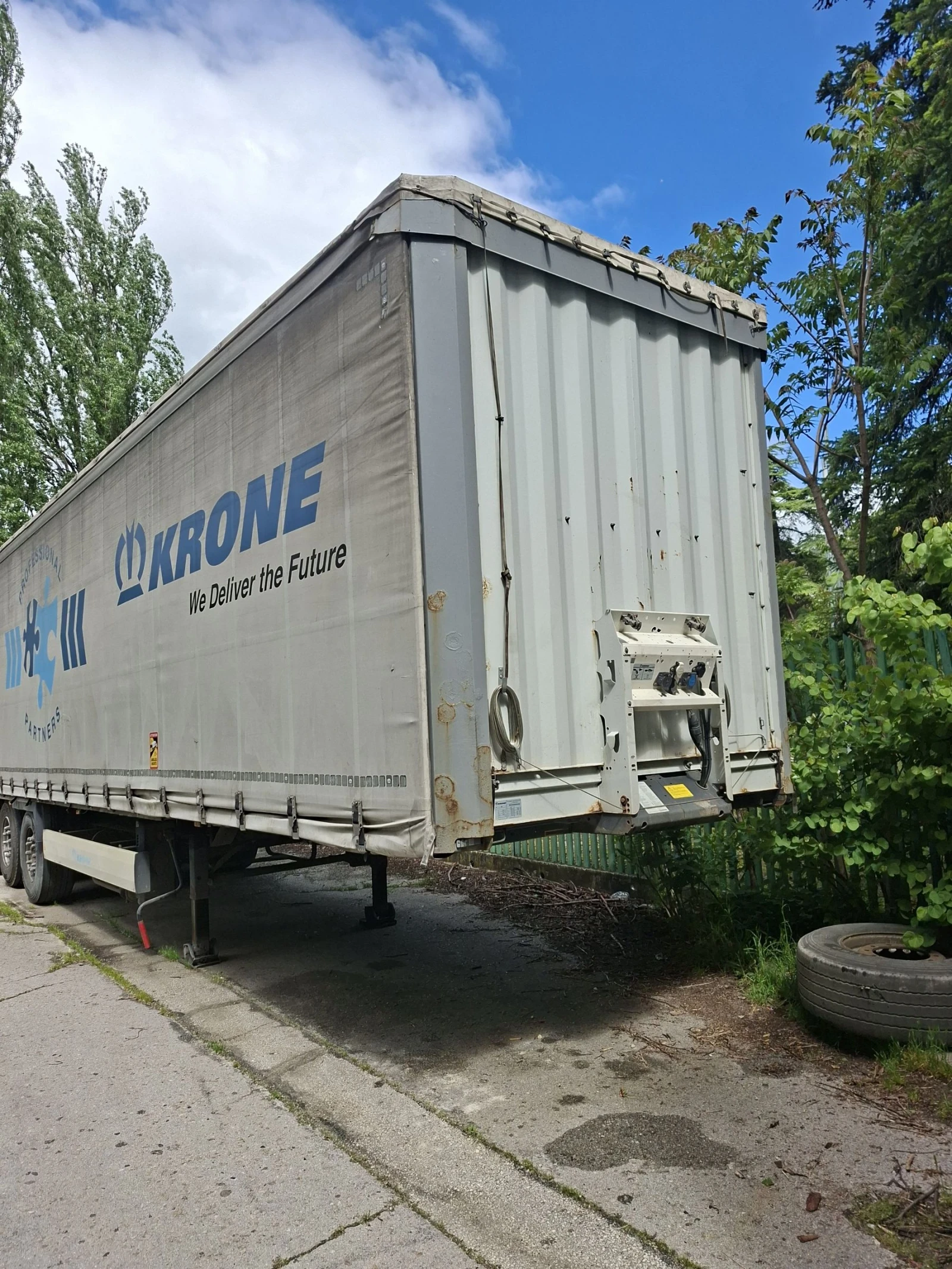 Полуремарке Krone KRONE SD