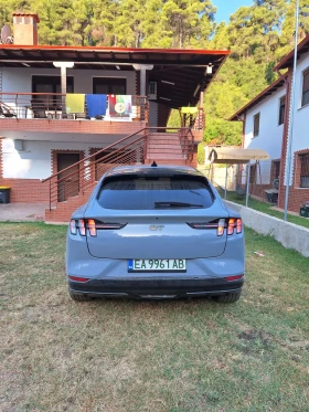 Ford Mustang Mach-E GT, снимка 3