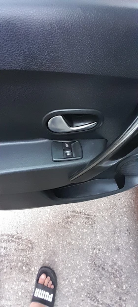 Dacia Sandero 0.900куб. С ТУРБО, снимка 11