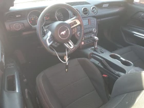 Ford Mustang 3.7 * V6* Keyless, снимка 8