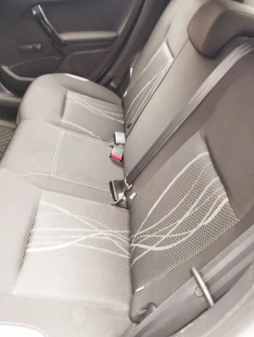 Peugeot 208 - 3900 € / 7627.74 лв. - 24061221 8