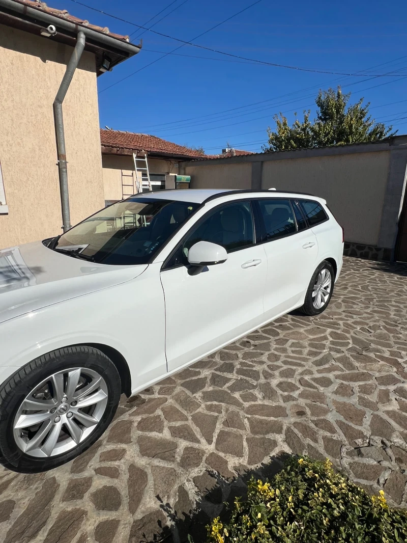 Volvo V60 D3  Business Edition, снимка 8 - Автомобили и джипове - 47725204