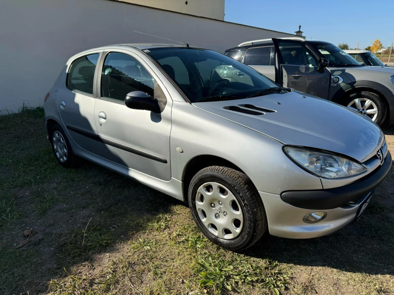 Peugeot 206 1.1 i, снимка 4 - Автомобили и джипове - 47757282