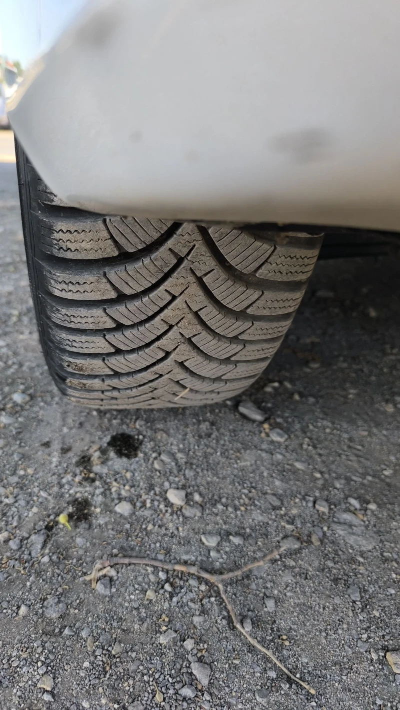 Hyundai I30 1.4i, снимка 5 - Автомобили и джипове - 50943139