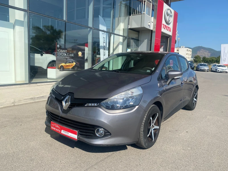 Renault Clio 1.2i, снимка 2 - Автомобили и джипове - 51169404
