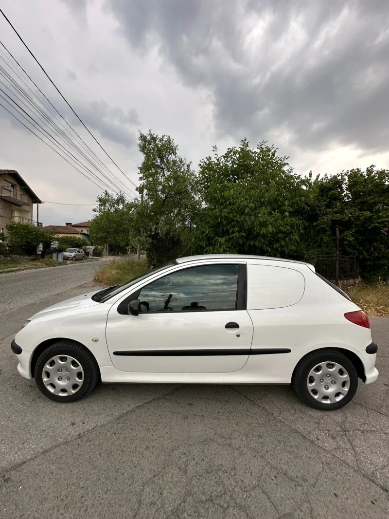 Peugeot 206 1.4HDI Товарно N1, снимка 5 - Автомобили и джипове - 52605392
