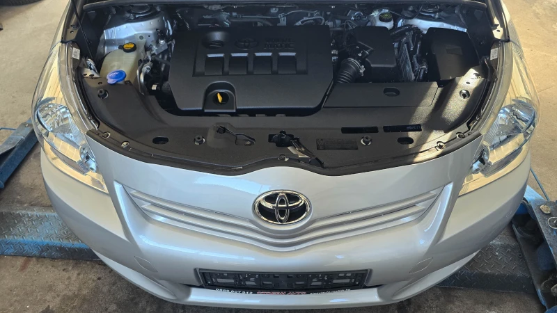 Toyota Verso 1.8* 2011г* бензин* 147кс, снимка 17 - Автомобили и джипове - 52413912