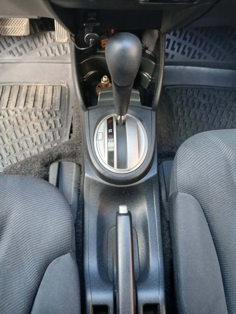 Honda Jazz FIT, снимка 9 - Автомобили и джипове - 53025170