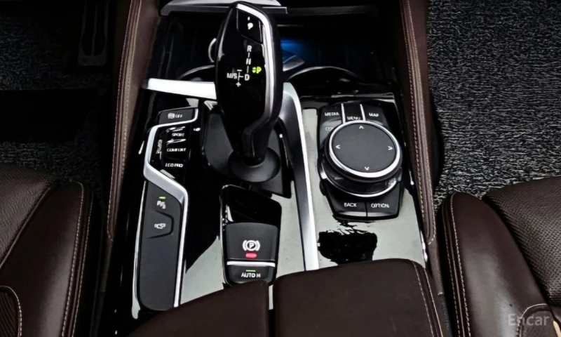 BMW 530, снимка 9 - Автомобили и джипове - 53194548