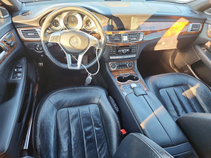 Mercedes-Benz CLS 500 AMG* PACK* HARMON* KARDON* ПОДГРЕВ* ОБДУХВАНЕ* МАС, снимка 7 - Автомобили и джипове - 53358454