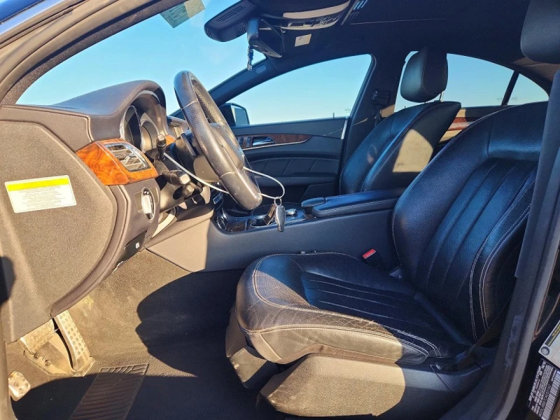 Mercedes-Benz CLS 500 AMG* PACK* HARMON* KARDON* ПОДГРЕВ* ОБДУХВАНЕ* МАС, снимка 9 - Автомобили и джипове - 53358454