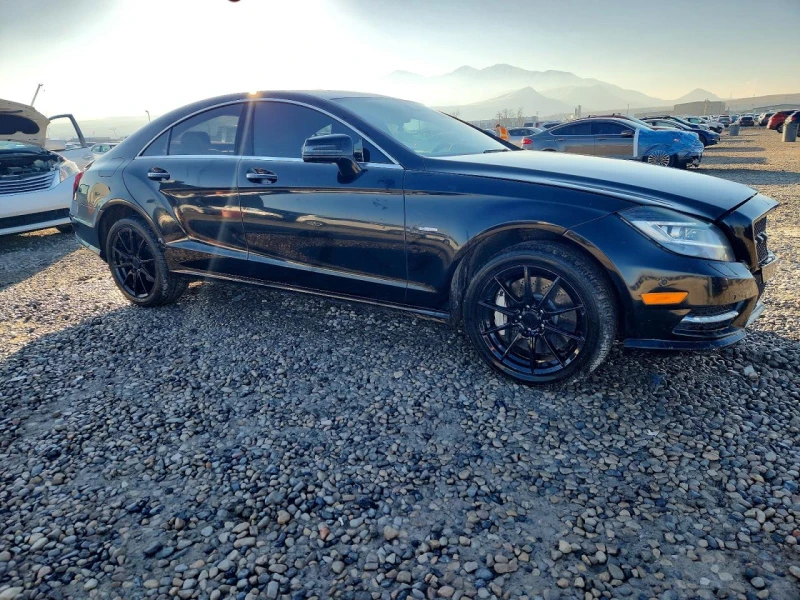 Mercedes-Benz CLS 500 AMG* PACK* HARMON* KARDON* ПОДГРЕВ* ОБДУХВАНЕ* МАС, снимка 3 - Автомобили и джипове - 53358454
