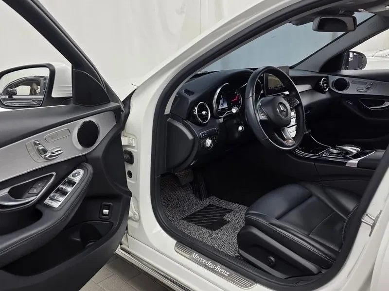 Mercedes-Benz C 200 САМО 30% АВАНС, снимка 10 - Автомобили и джипове - 56064947