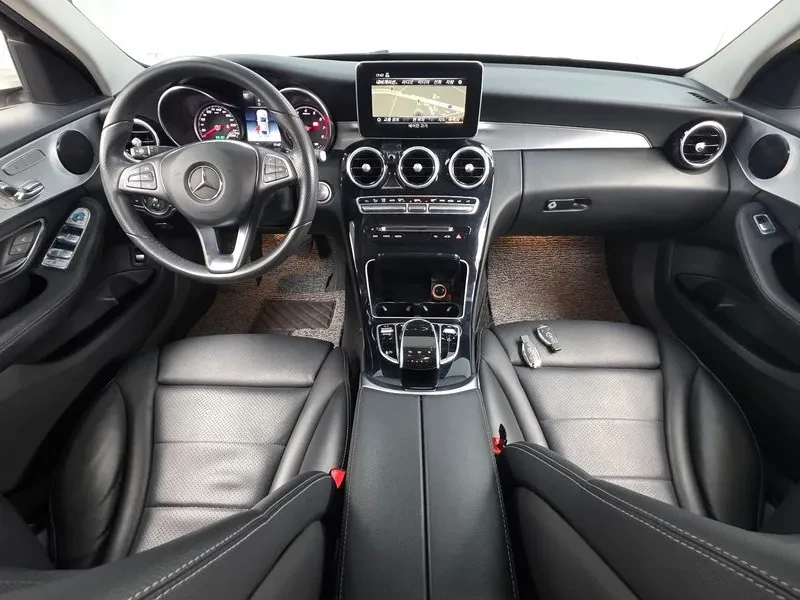 Mercedes-Benz C 200 САМО 30% АВАНС, снимка 7 - Автомобили и джипове - 56064947
