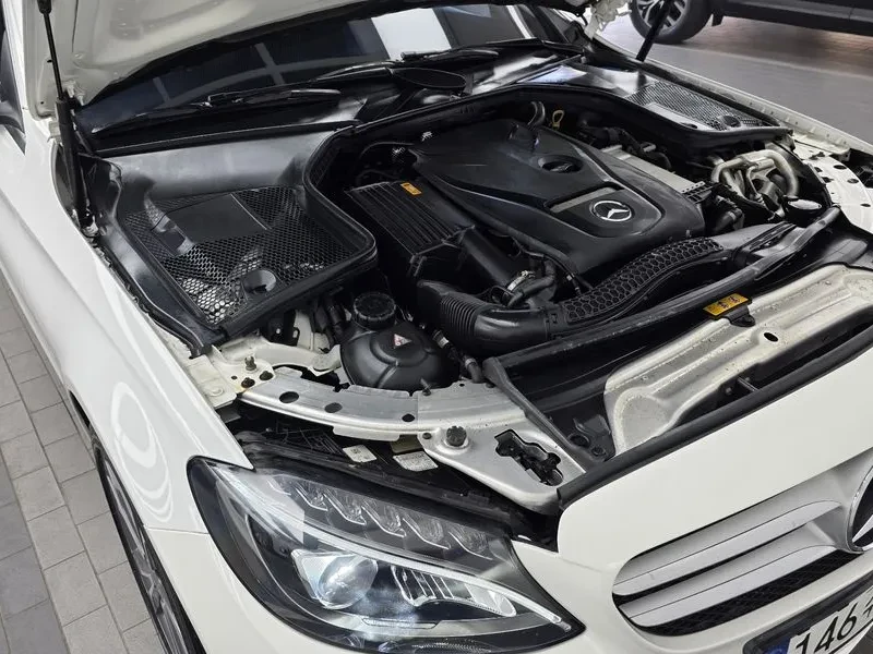 Mercedes-Benz C 200 САМО 30% АВАНС, снимка 6 - Автомобили и джипове - 56064947