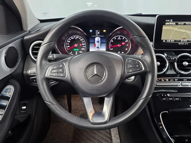 Mercedes-Benz C 200 САМО 30% АВАНС, снимка 13 - Автомобили и джипове - 56064947