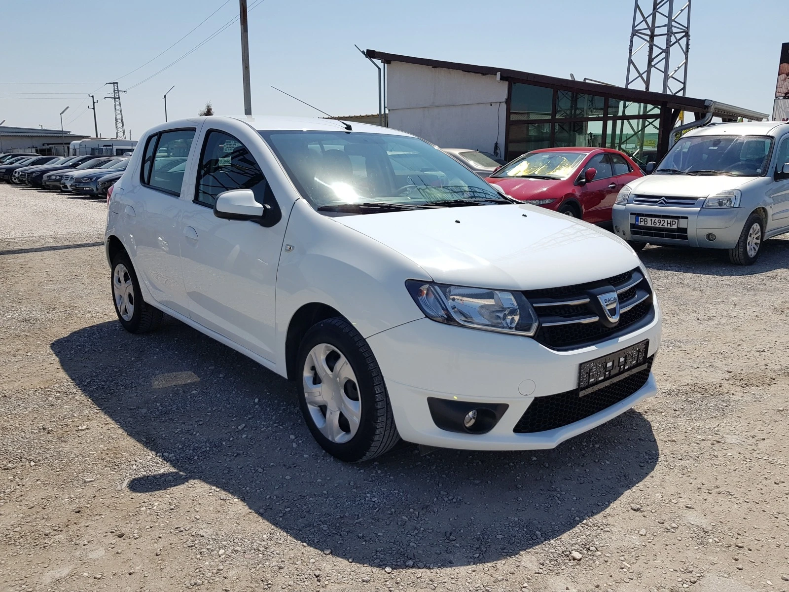 Dacia Sandero EURO 5B , Кожен салон , Парктроник ЛИЗИНГ - изображение 3