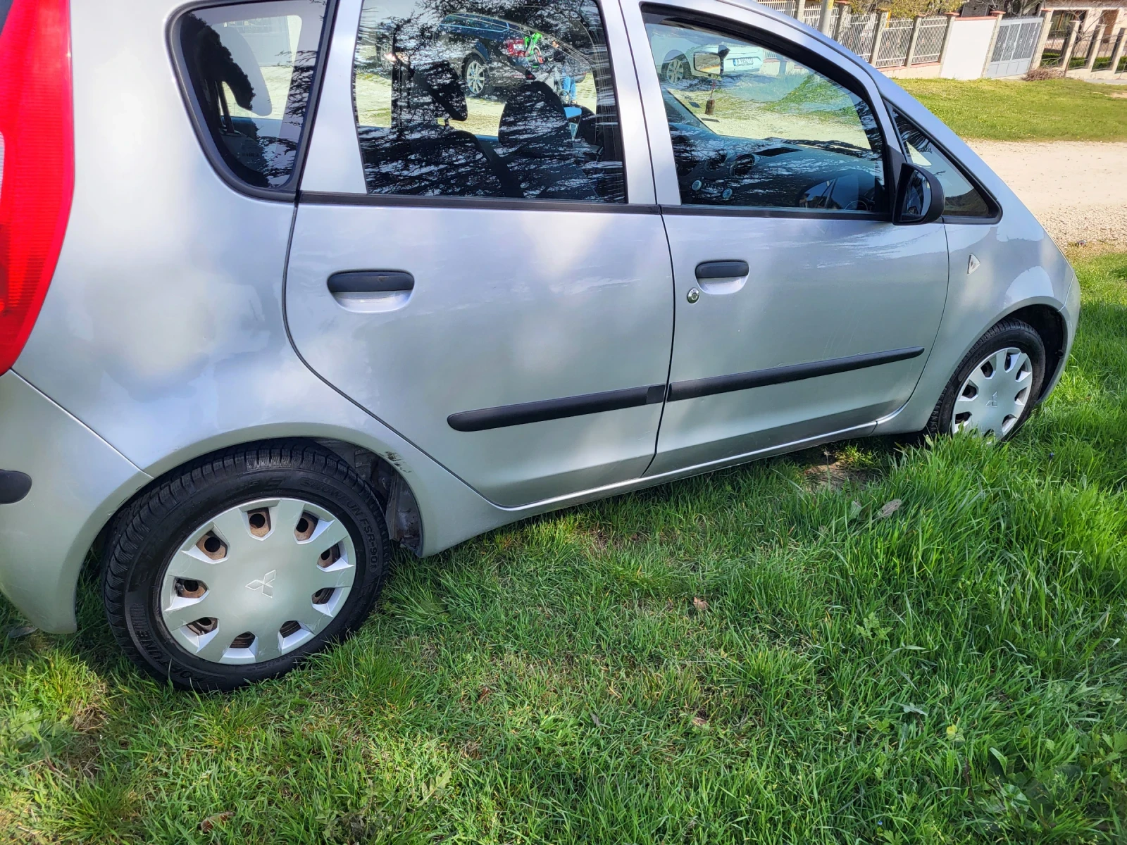 Mitsubishi Colt  - изображение 5