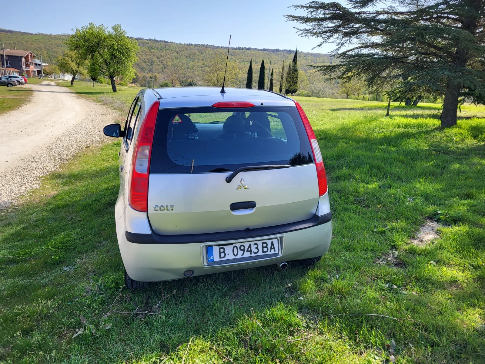 Mitsubishi Colt  - изображение 3