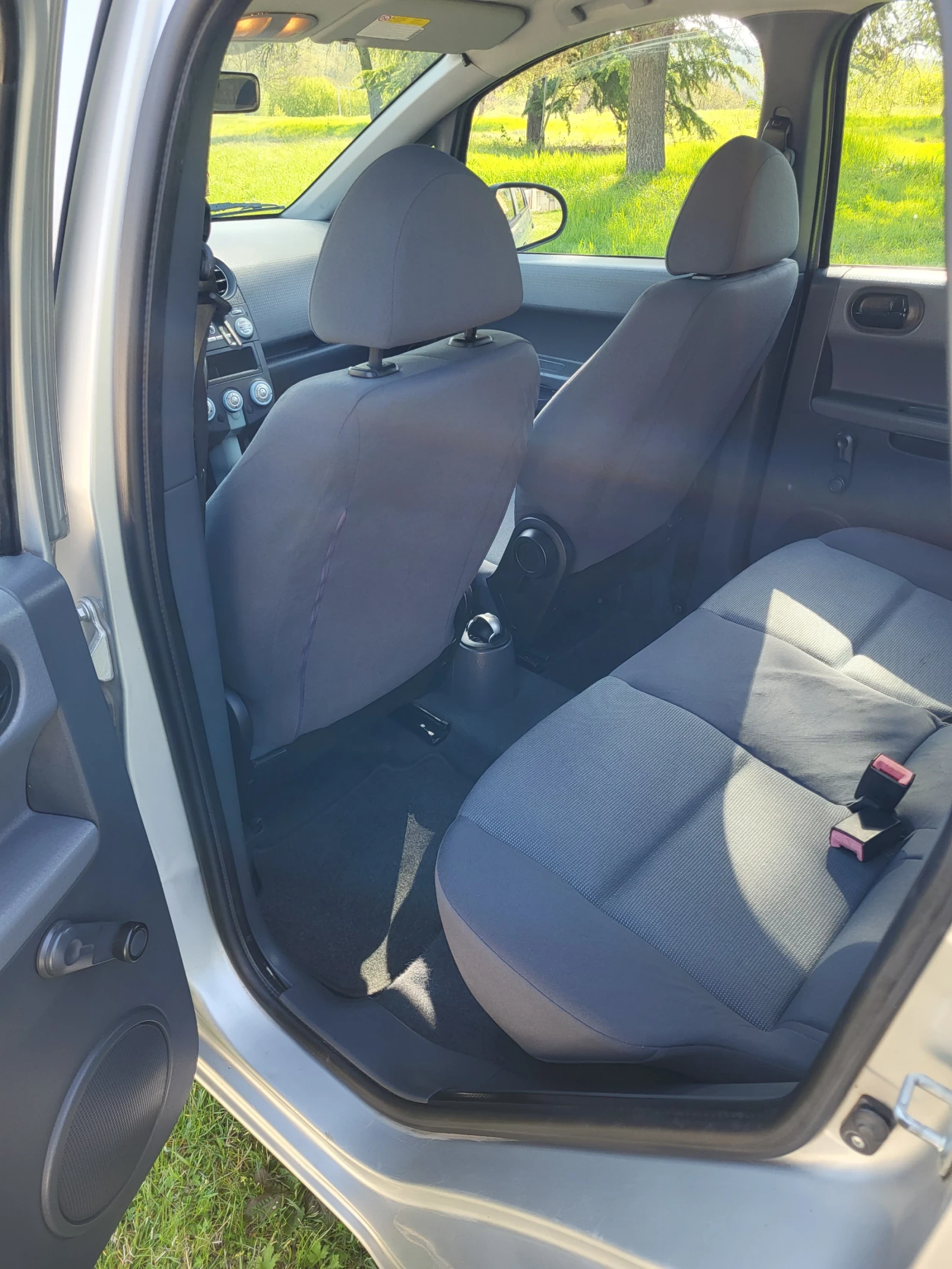 Mitsubishi Colt  - изображение 7