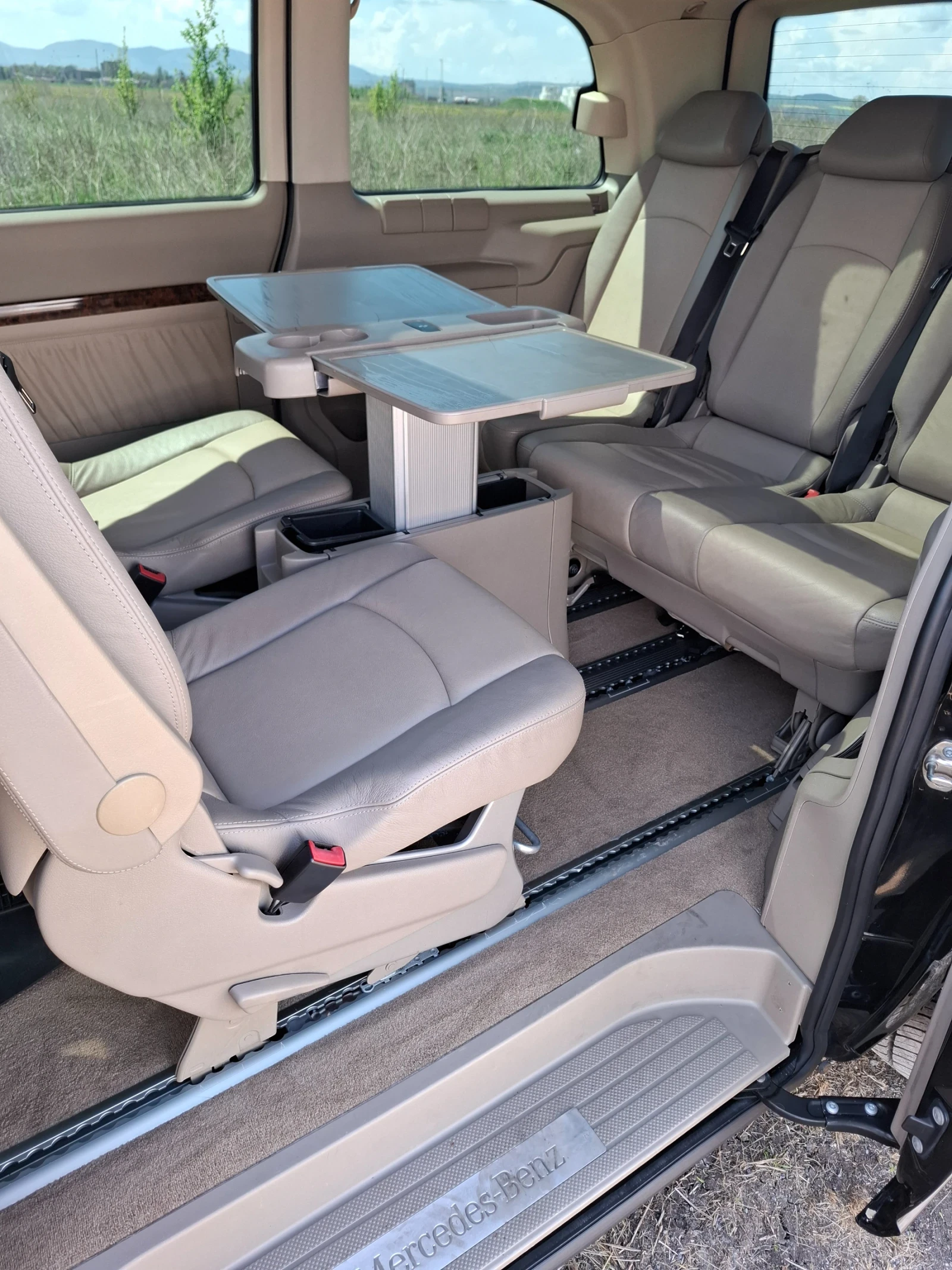 Mercedes-Benz Viano  - изображение 10