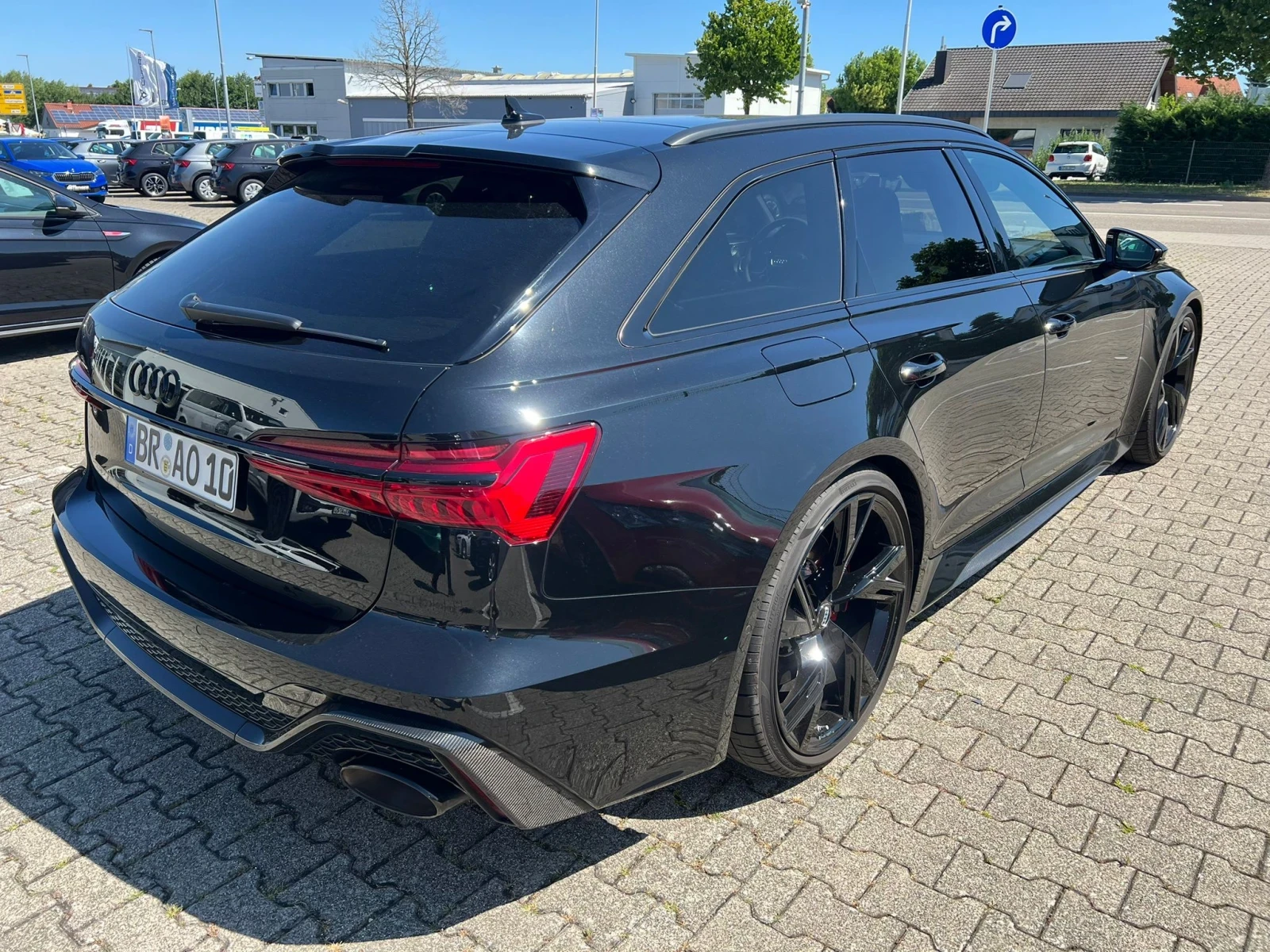 Audi Rs6 4.0TFSI* Ceramic* HUD* 360* Pano - изображение 5
