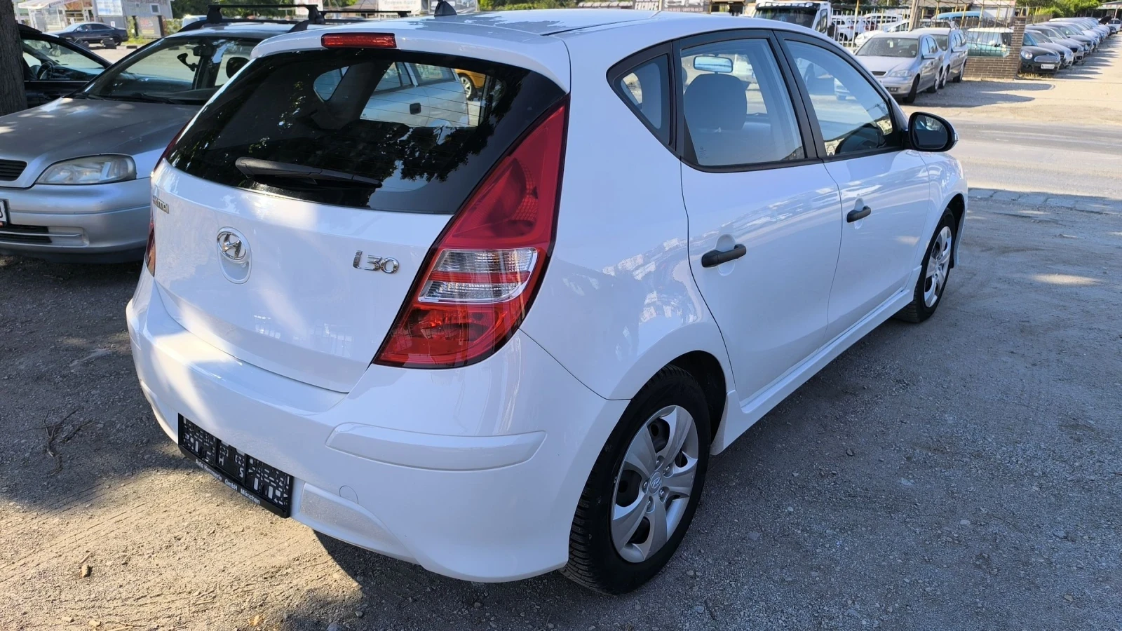 Hyundai I30 1.4i - изображение 3
