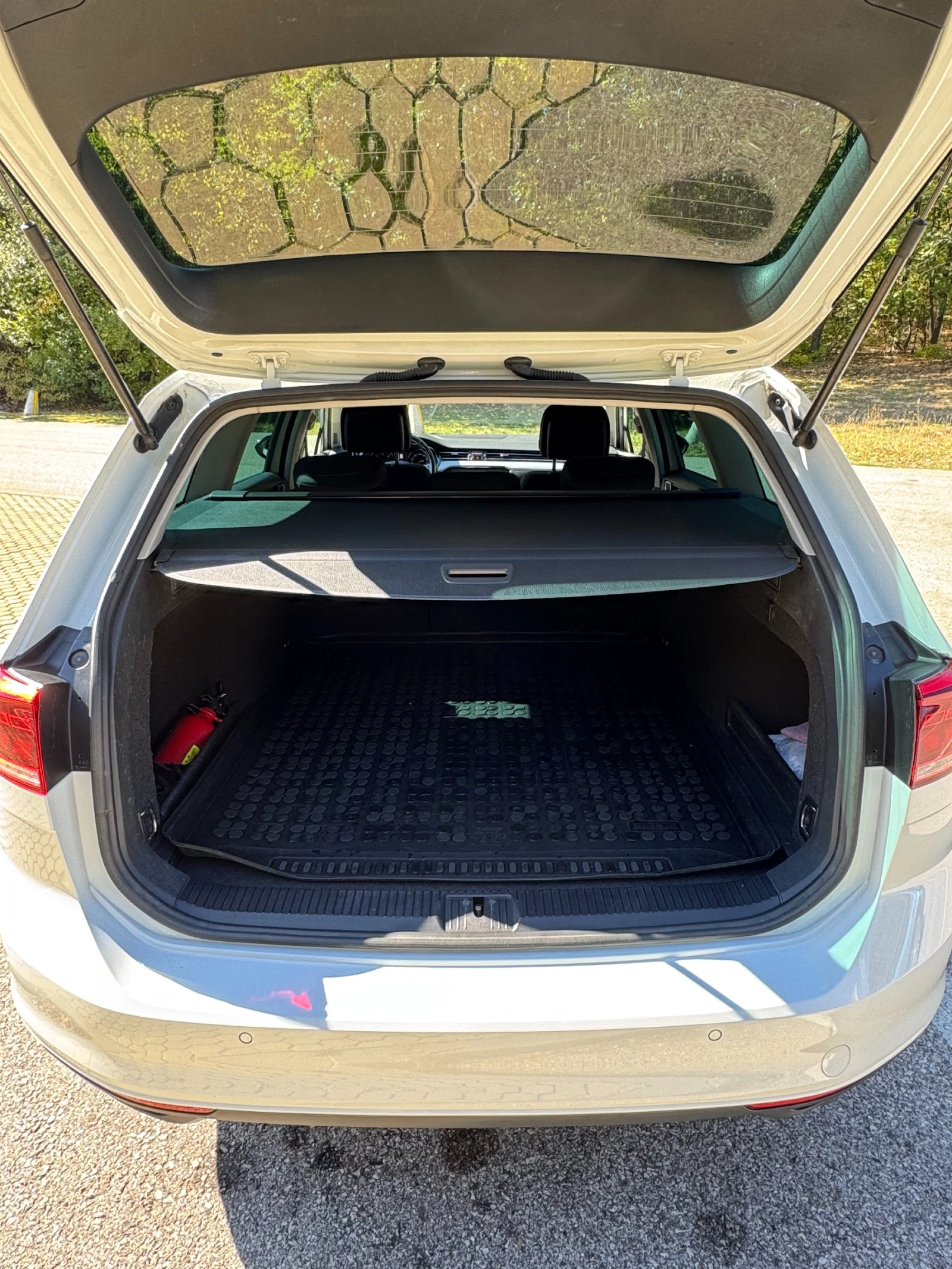 VW Passat 2.0 - изображение 7