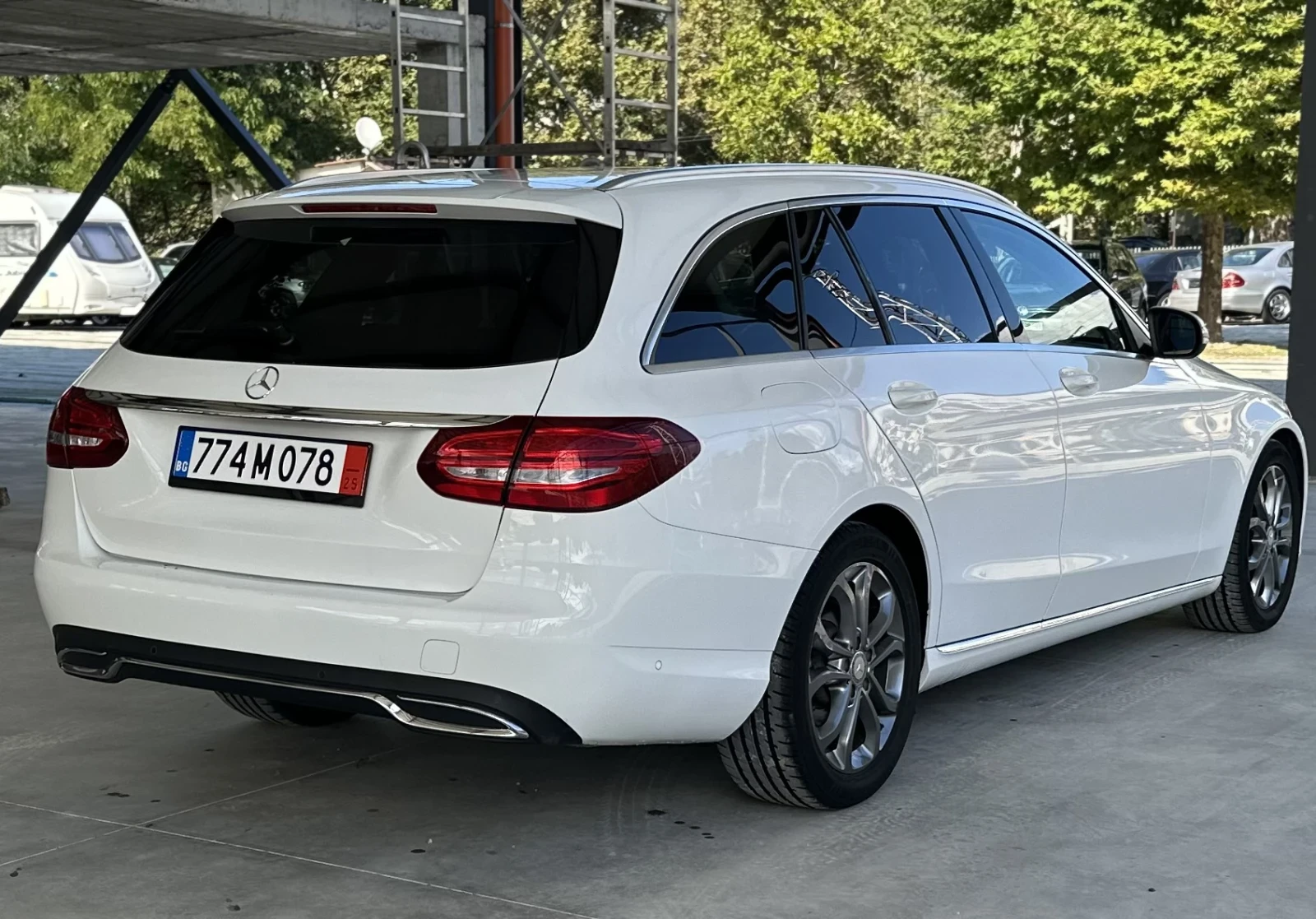 Mercedes-Benz C 220 Bluetec - изображение 4