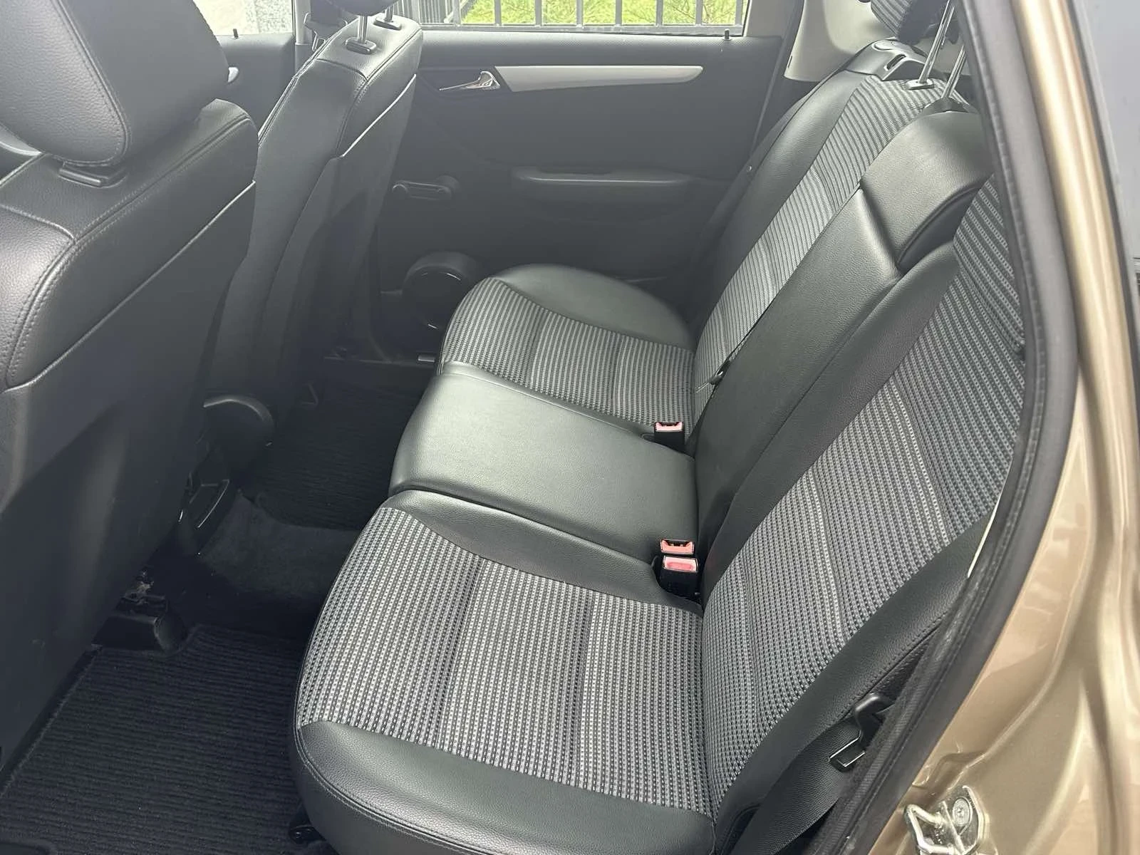 Mercedes-Benz A 200 200CDi-AVANGARD-6скорости - изображение 10