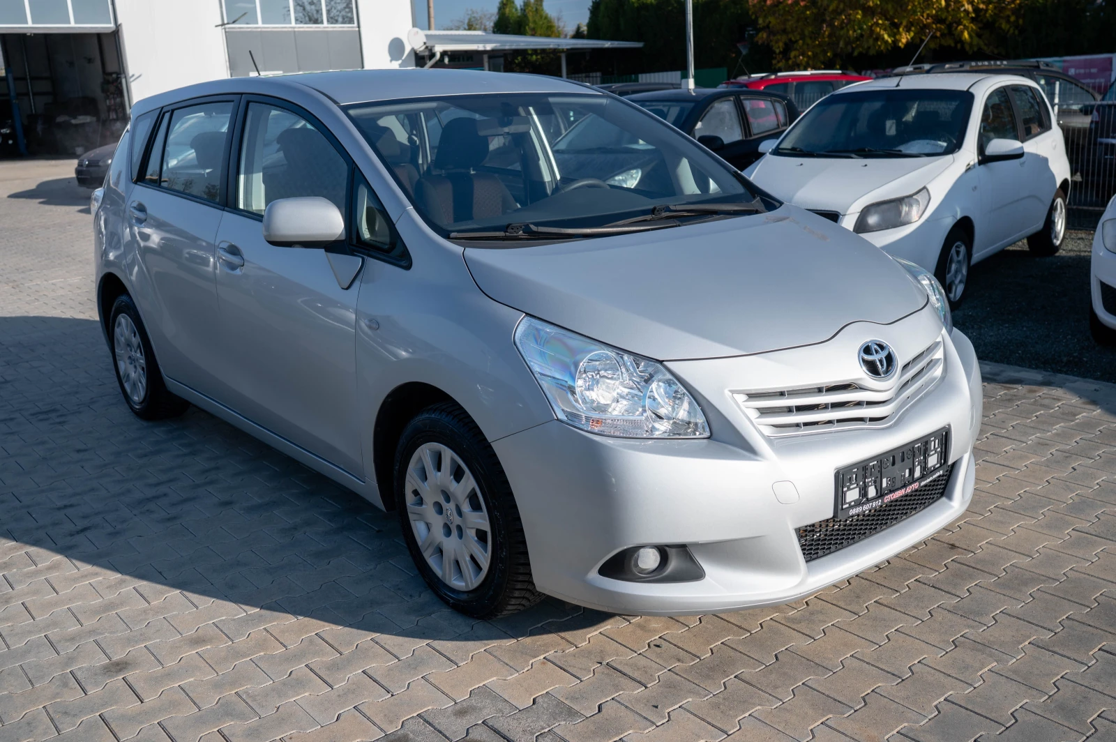 Toyota Verso 1.8* 2011г* бензин* 147кс - изображение 5