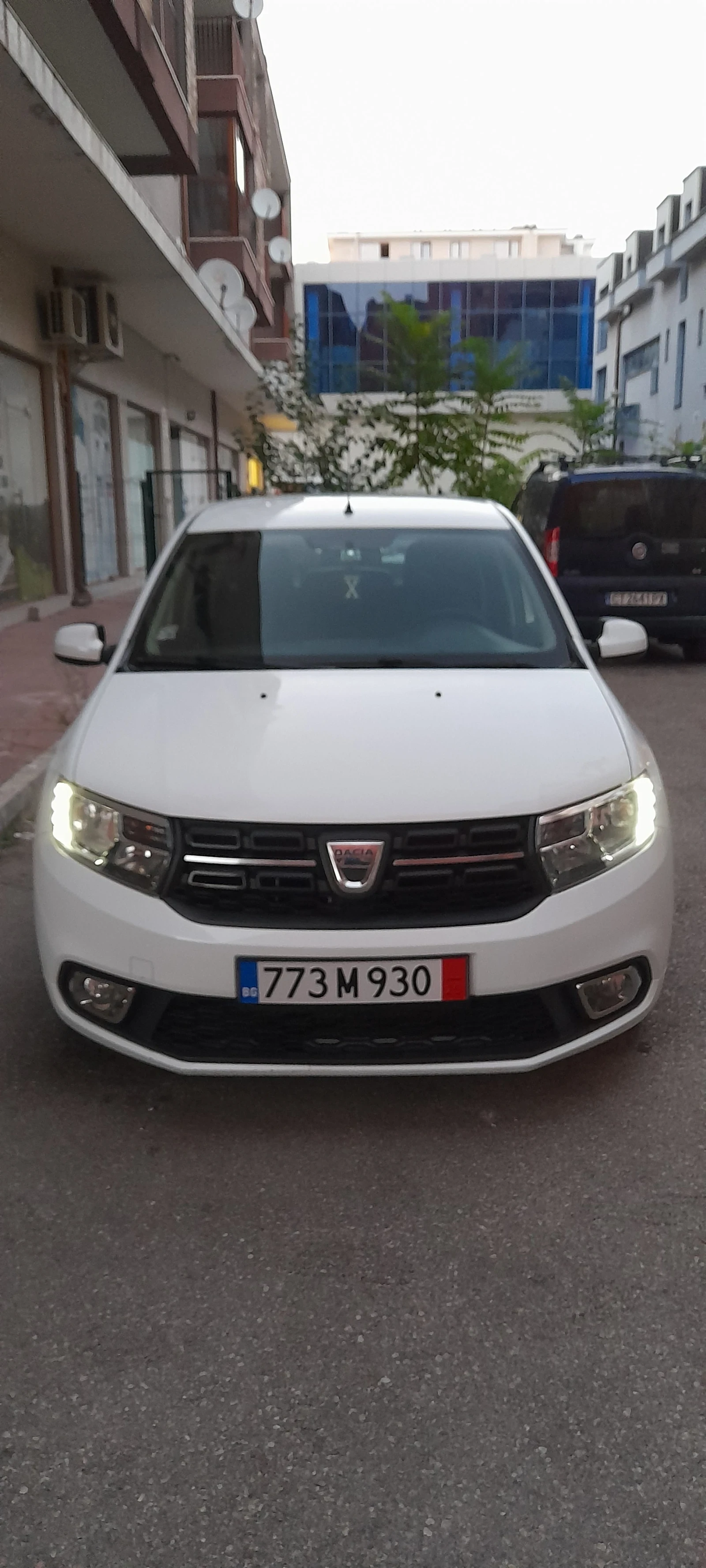 Dacia Sandero 0.900куб. С ТУРБО - изображение 2