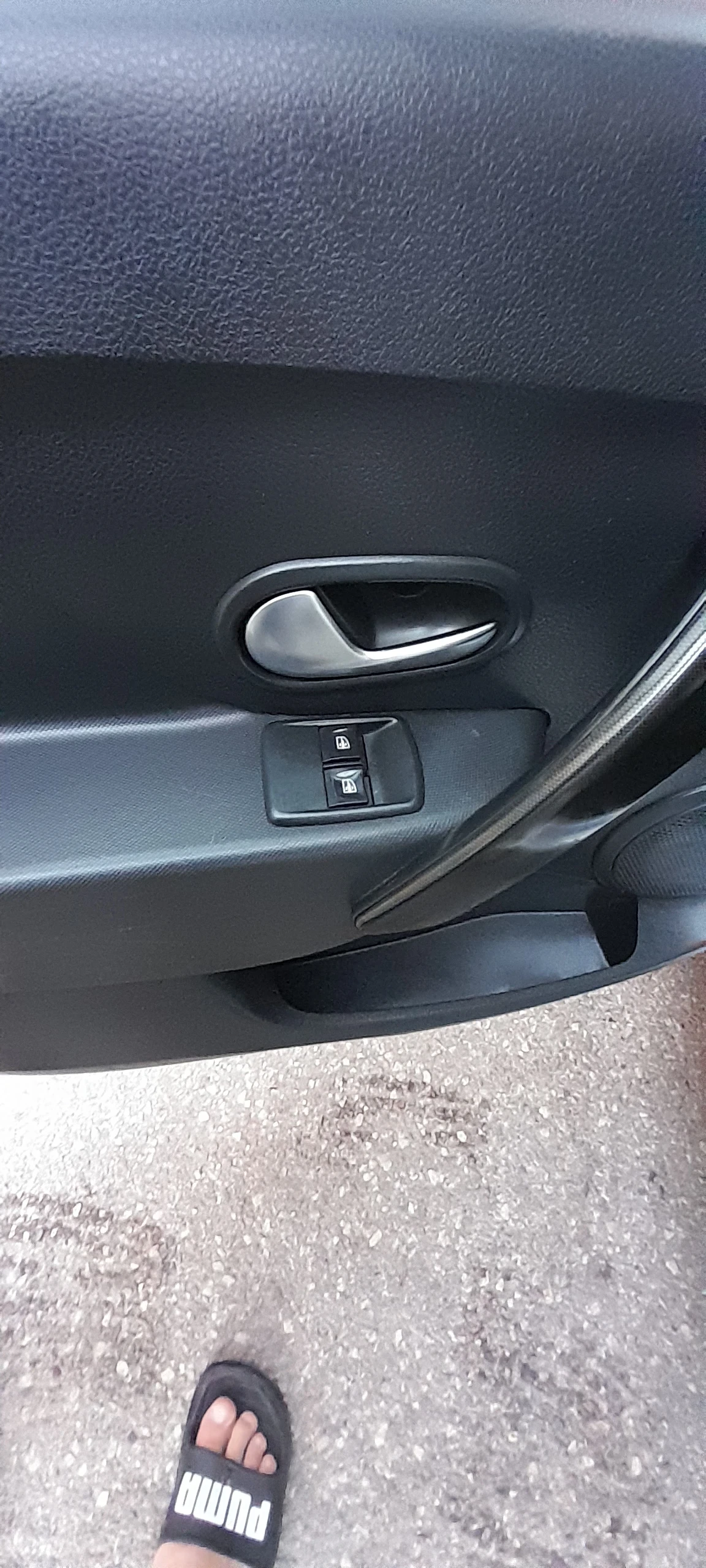 Dacia Sandero 0.900���. � ����� | Mobile.bg � ����������� 11