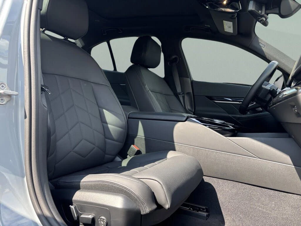 BMW i5 M60* *    | Mobile.bg   12