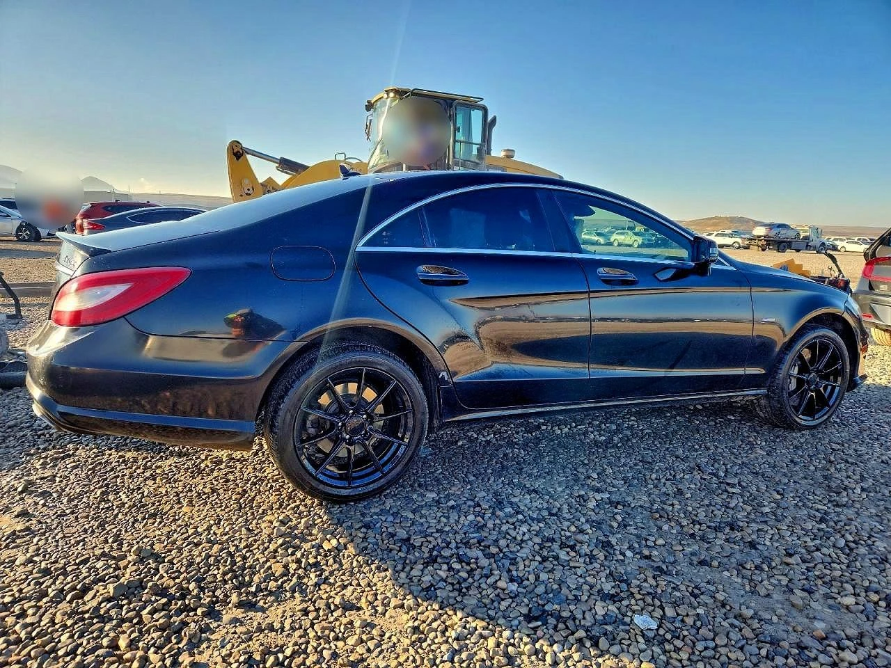 Mercedes-Benz CLS 500 AMG* PACK* HARMON* KARDON* ПОДГРЕВ* ОБДУХВАНЕ* МАС - изображение 2