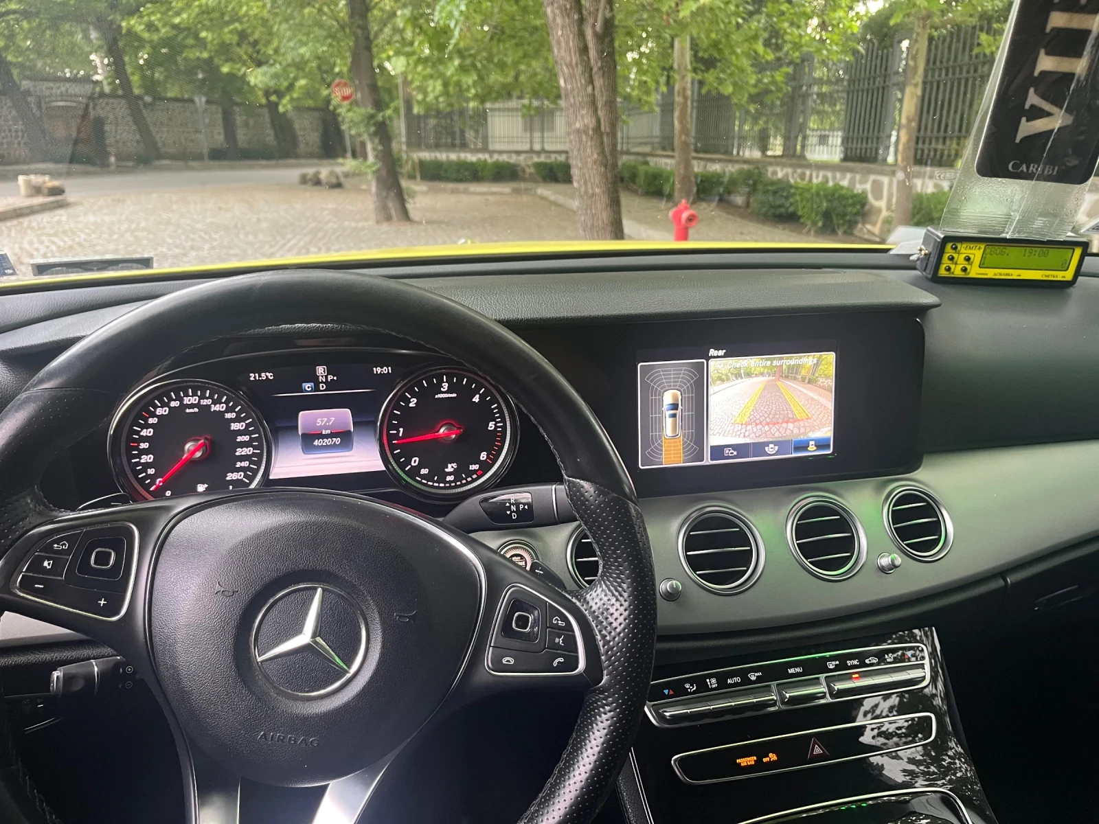 Mercedes-Benz E 200  - изображение 6