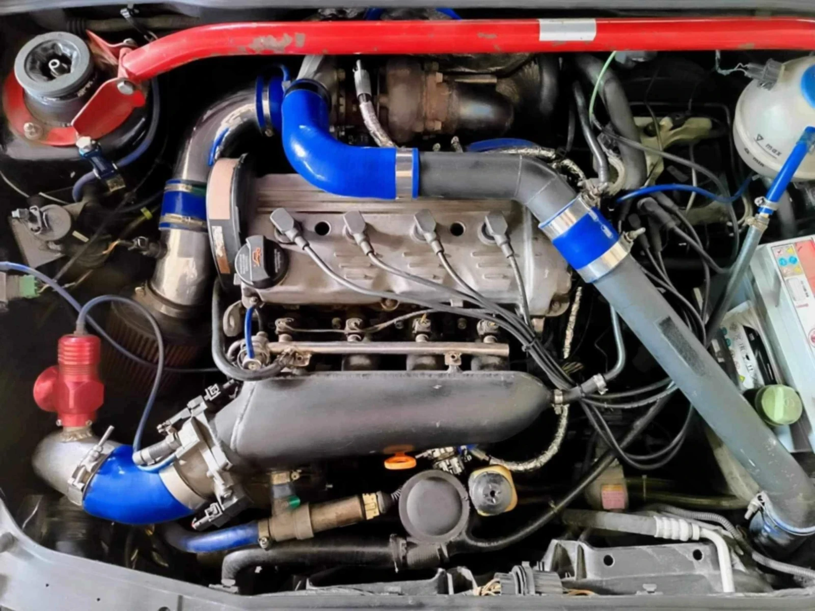 VW Golf, снимка 2 - Автомобили и джипове - 53760571