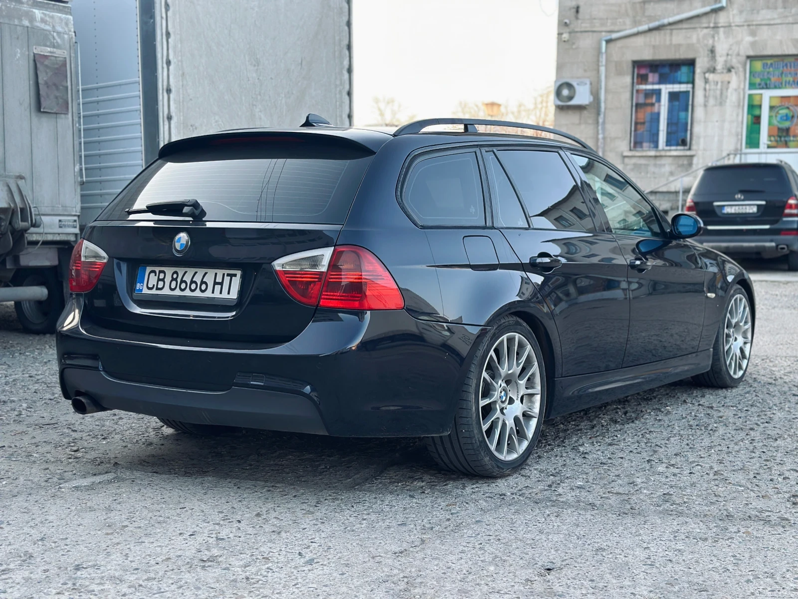 BMW 320 M-Technik/RECARO/NAVI, снимка 5 - Автомобили и джипове - 53859799