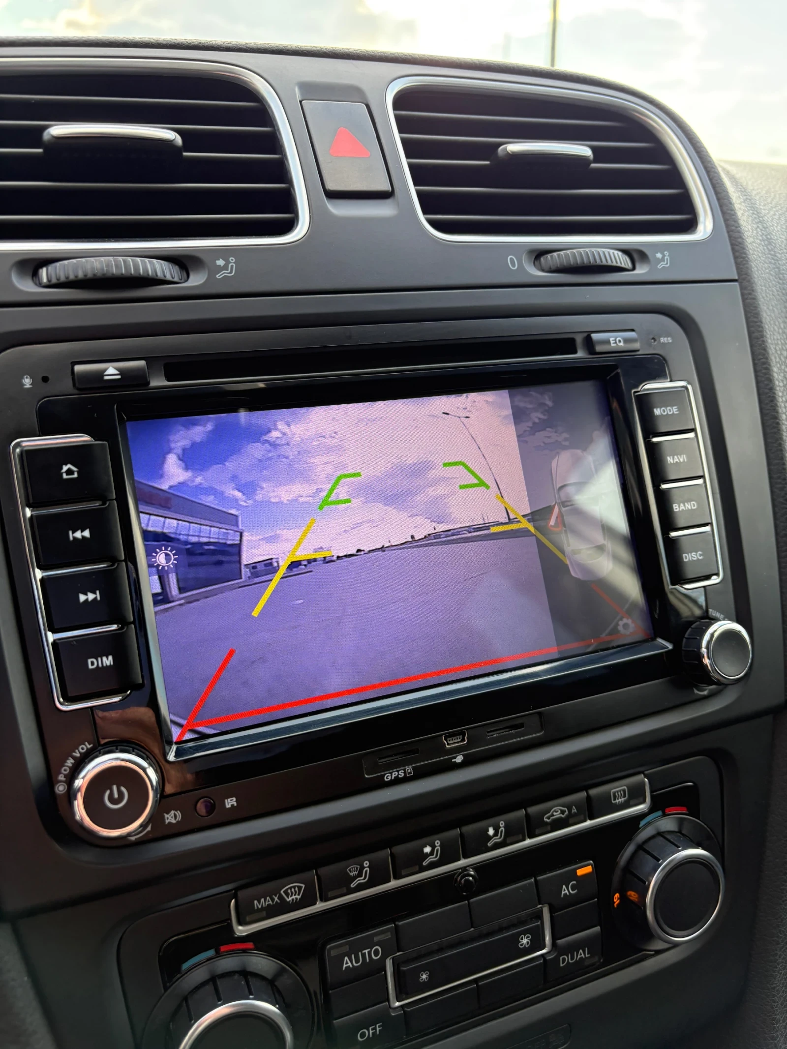 VW Golf 1.6 Bi-Fuel, снимка 7 - Автомобили и джипове - 54091586