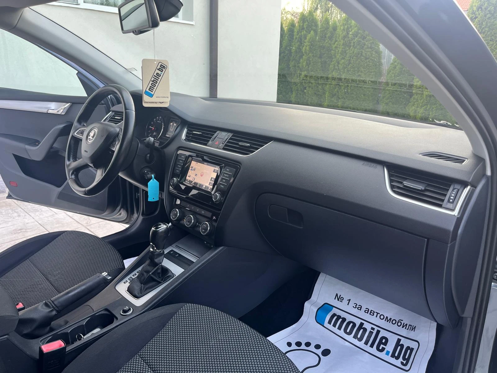 Skoda Octavia 2.0 TDI AVTO NAVI, снимка 15 - Автомобили и джипове - 54140014