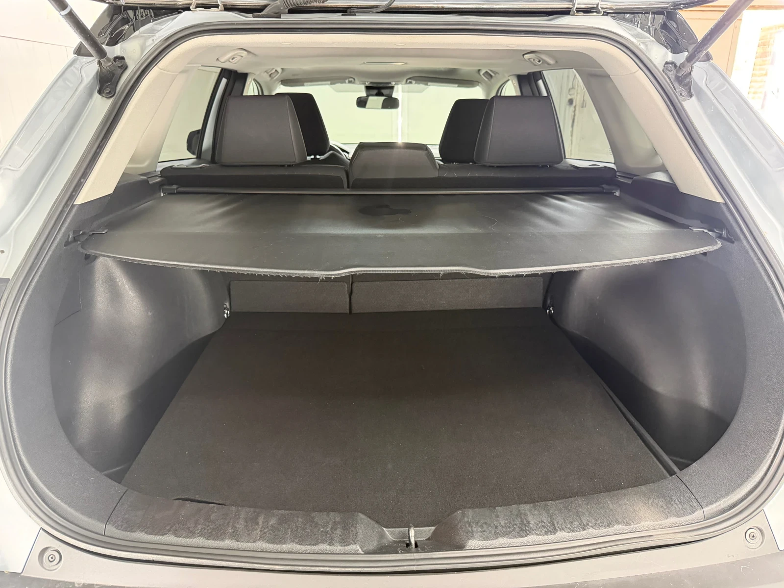 Toyota Corolla Cross AWD, снимка 16 - Автомобили и джипове - 54625820