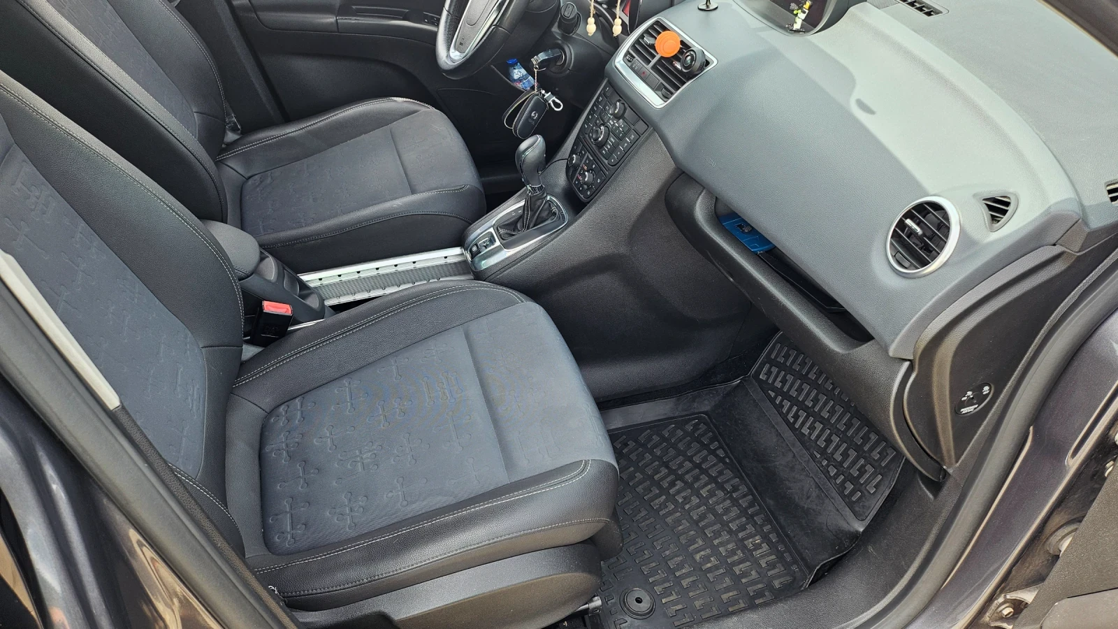 Opel Meriva 1, 7CDTI, снимка 11 - Автомобили и джипове - 54649470
