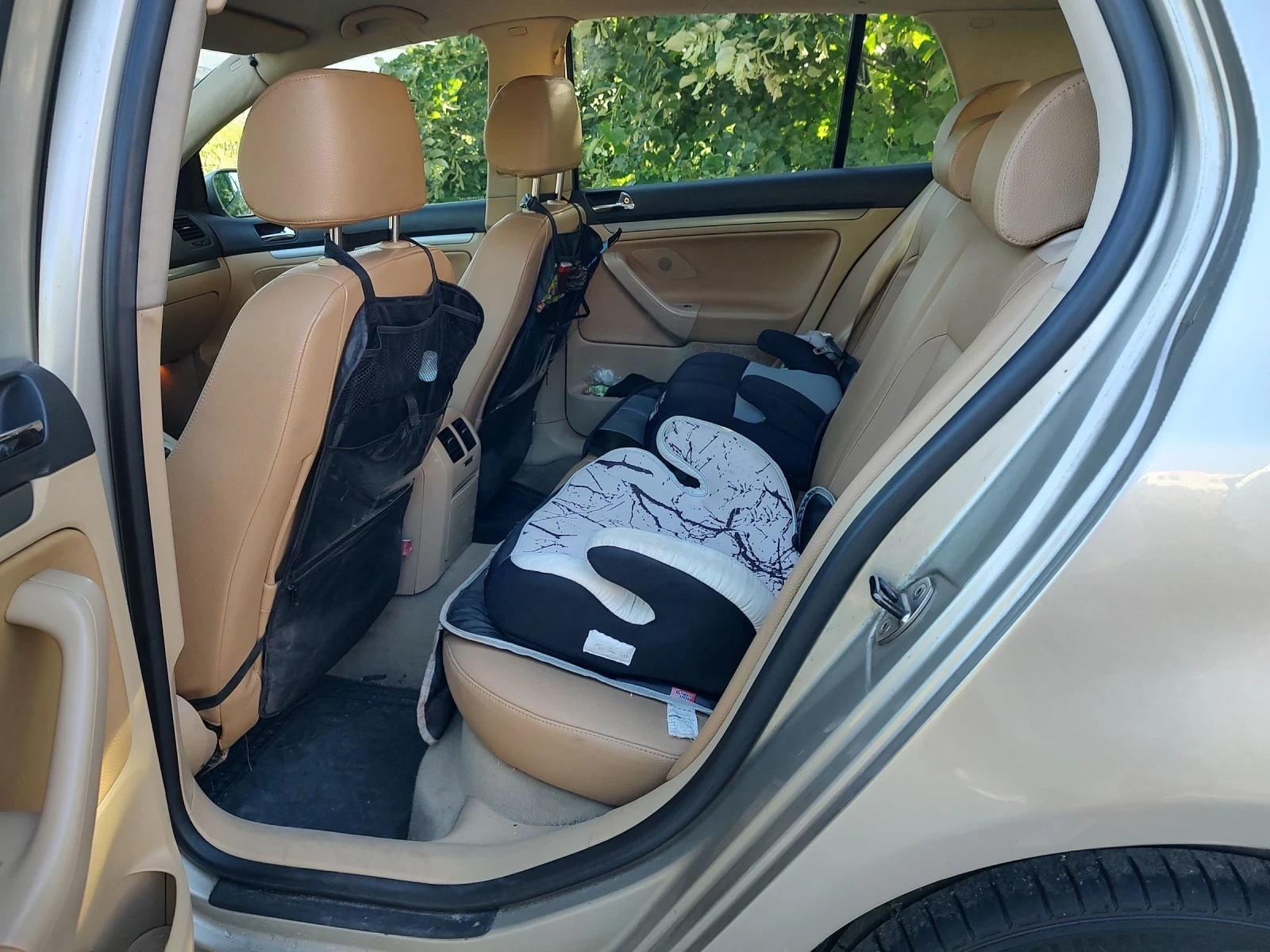 VW Golf 2.0 TDI, снимка 10 - Автомобили и джипове - 54723244